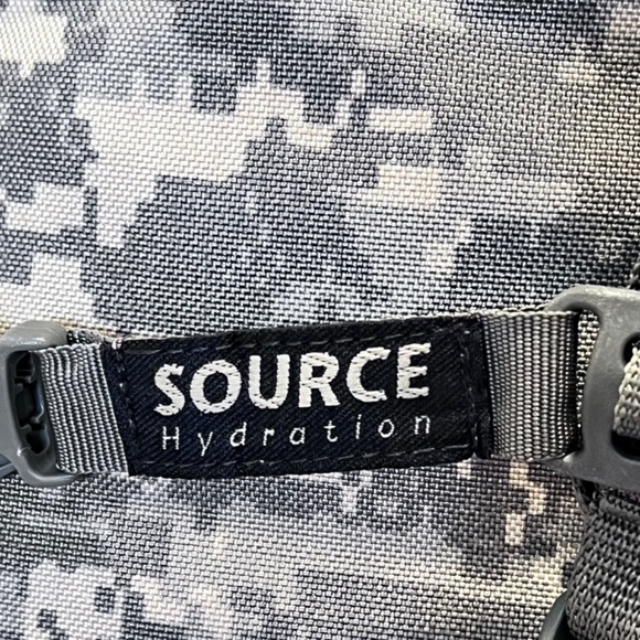 Source Tactical Hydration Backpack Camouflage - Picture 11 of 14